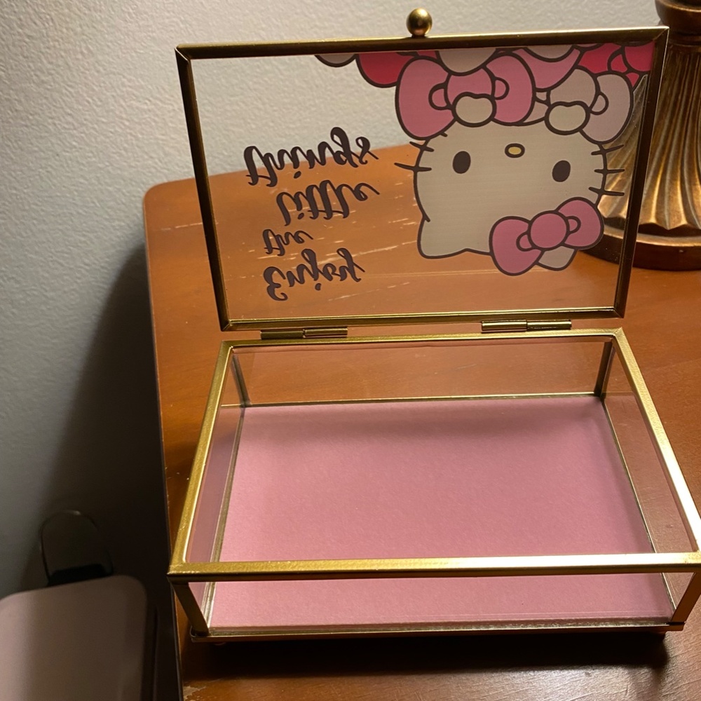 HELLOKITTY - Picture 3 of 3
